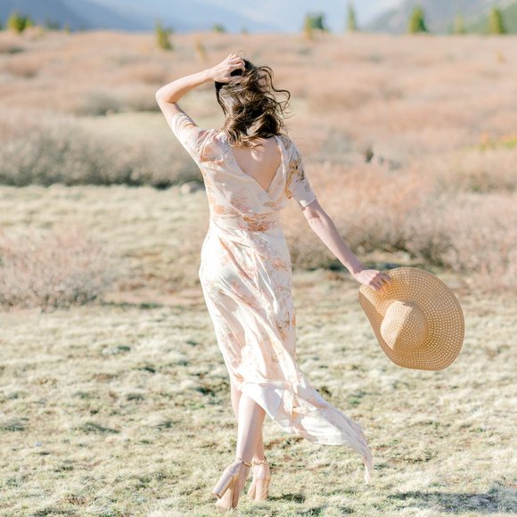 Hope & Ivy draped back maxi dress in peach floral - Picture 5 of 11